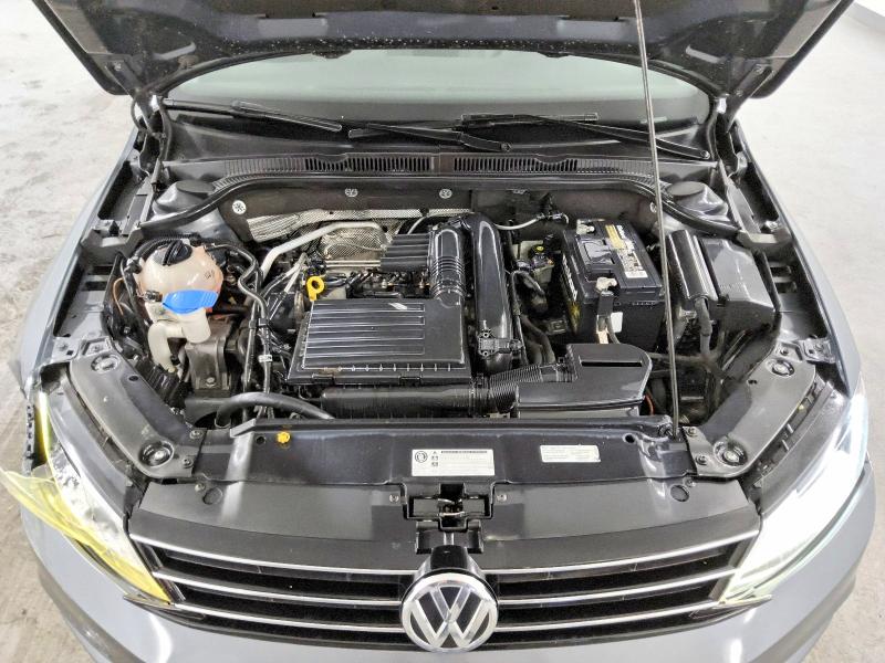 2017 Volkswagen Jetta მანქანა იყიდება აუქციონზე, vin: 3VW2B7AJ5HM330502, აუქციონის ნომერი: 60778666