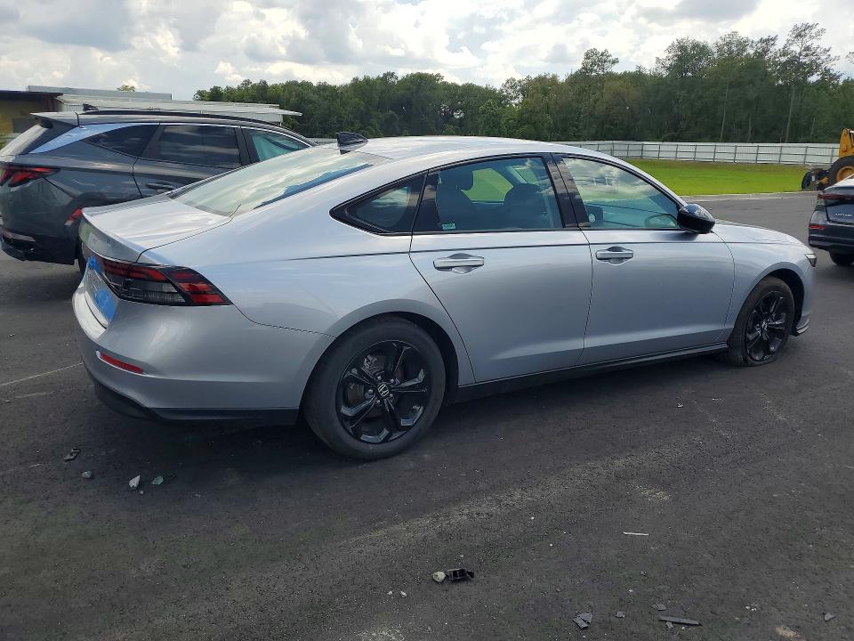 61333106 :رقم المزاد ، 1HGCY1F4XSA083215 vin ، 2025 Honda Accord مزاد بيع