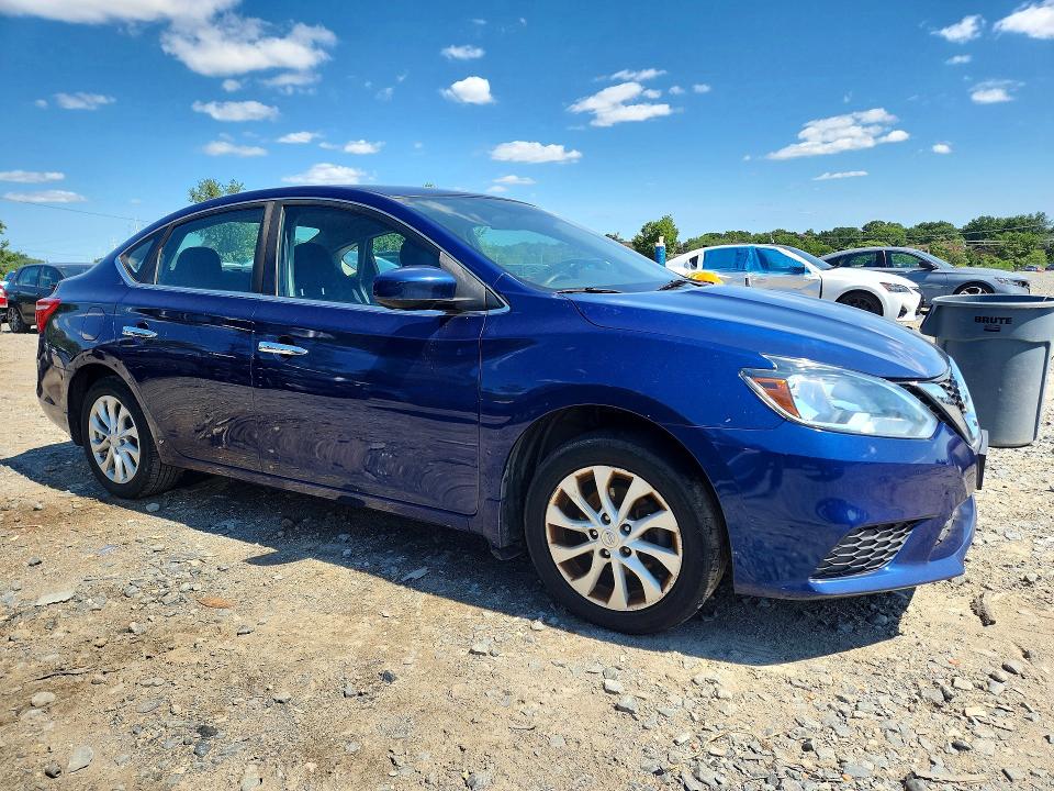 Продажа на аукционе авто 2018 Nissan Sentra, vin: 3N1AB7AP8JL651662, номер лота: 62101446