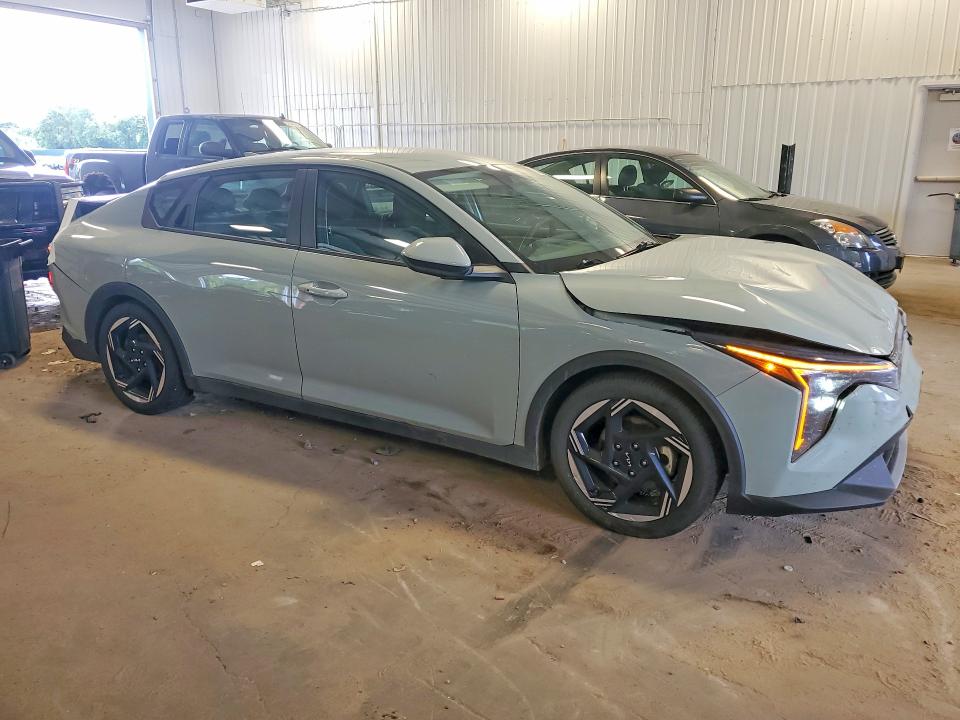 62280046 :رقم المزاد ، 3KPFU4DE7SE004696 vin ، 2025 Kia K4 مزاد بيع