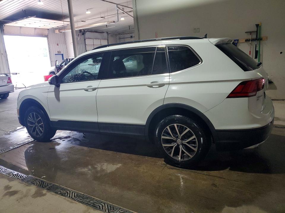 62242096 :رقم المزاد ، 3VV2B7AXXKM192410 vin ، 2019 Volkswagen Tiguan مزاد بيع