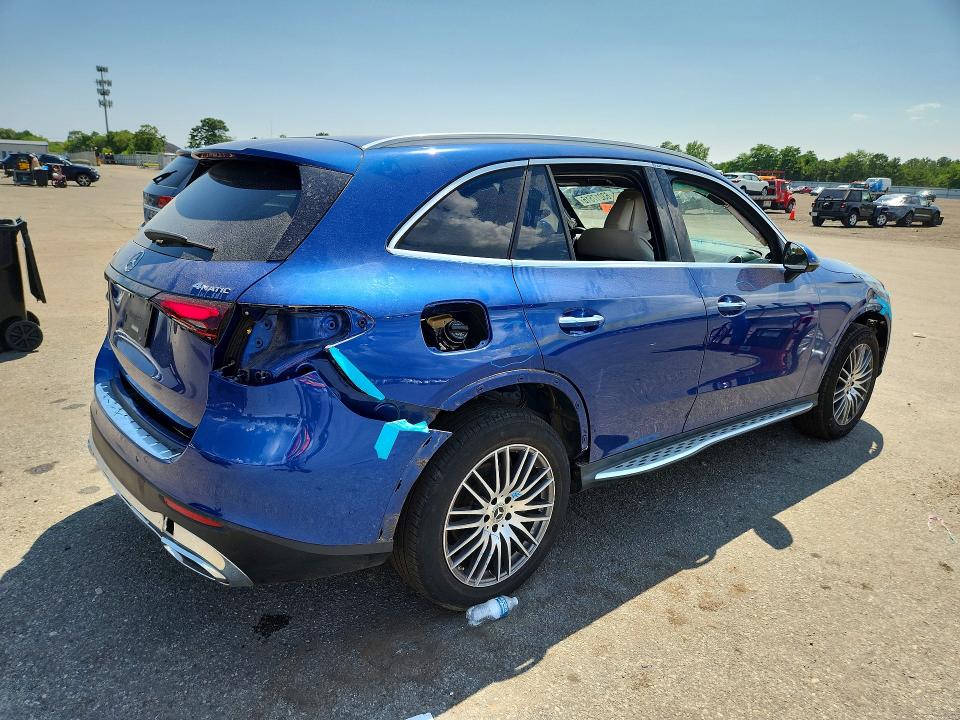 63217516 :رقم المزاد ، W1NKM4HB1PF055132 vin ، 2023 Mercedes-benz Glc مزاد بيع