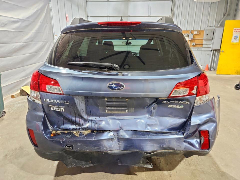 62037686 :رقم المزاد ، 4S4BRBKC7E3285623 vin ، 2014 Subaru Outback مزاد بيع