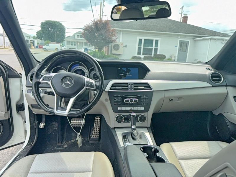 Aukcja sprzedaży 2013 Mercedes-benz C, vin: WDDGF8AB6DR274838, numer aukcji: 63198436