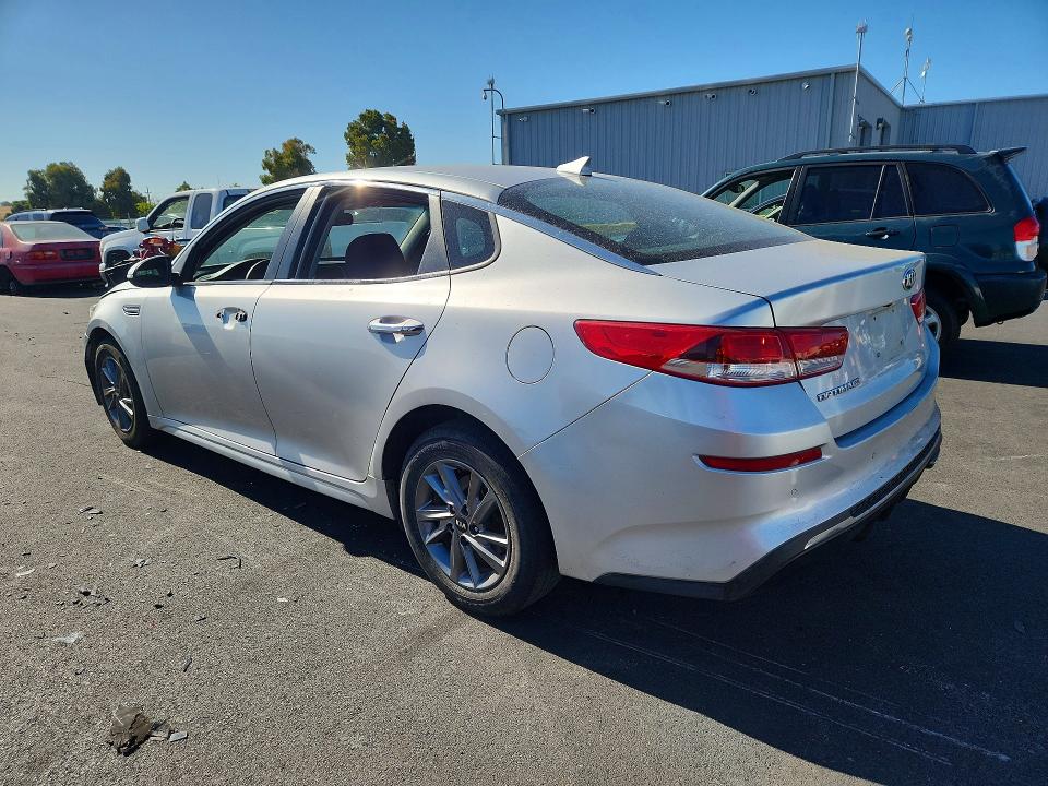 2020 Kia Optima მანქანა იყიდება აუქციონზე, vin: 5XXGT4L38LG435788, აუქციონის ნომერი: 60796166