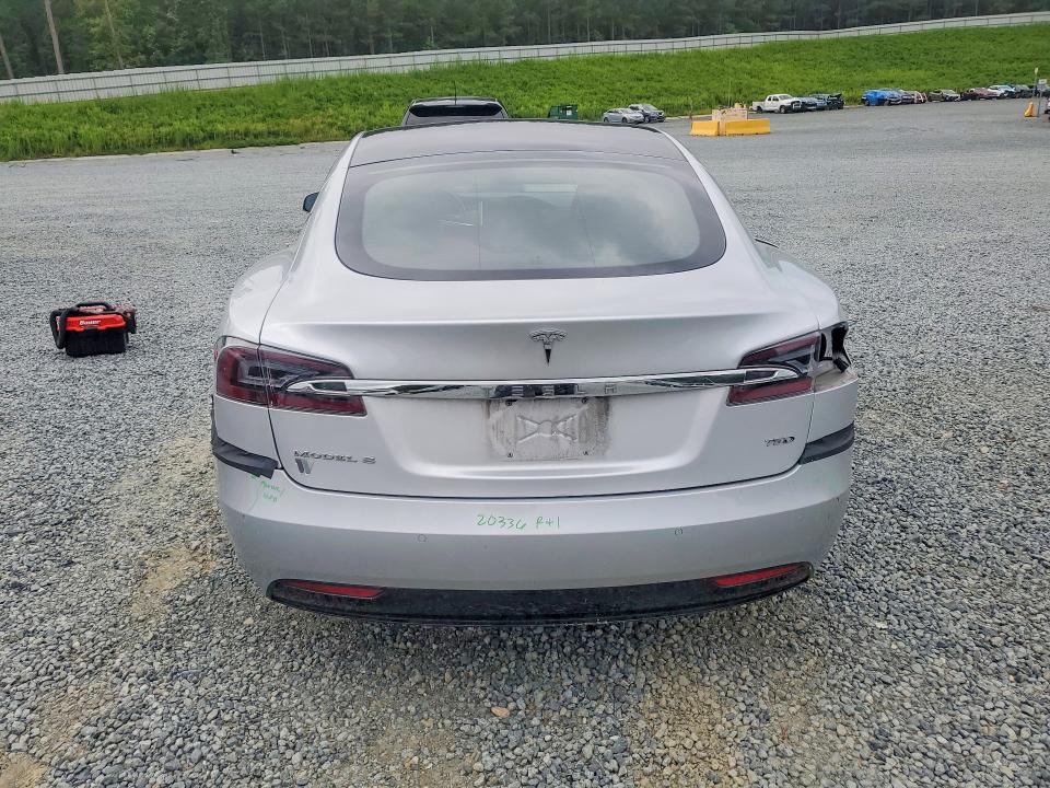 2018 Tesla Model S მანქანა იყიდება აუქციონზე, vin: 5YJSA1E24JF241598, აუქციონის ნომერი: 59959266