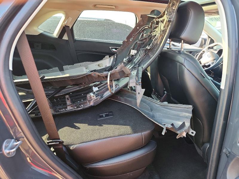 62391876 :رقم المزاد ، 2FMPK4J91MBA33313 vin ، 2021 Ford Edge مزاد بيع