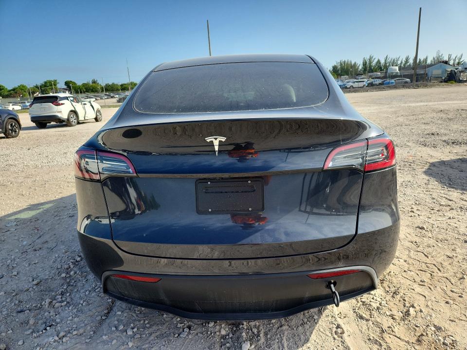 2024 Tesla Model Y მანქანა იყიდება აუქციონზე, vin: 7SAYGDED1RF009051, აუქციონის ნომერი: 59263146