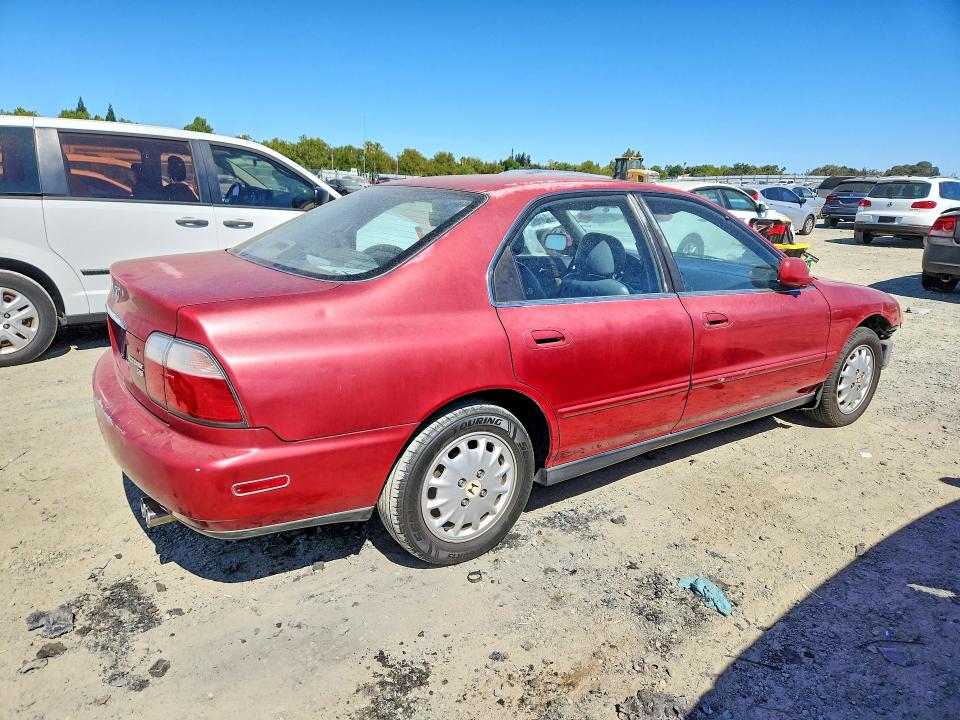 1996 Honda Accord მანქანა იყიდება აუქციონზე, vin: 1HGCD5662TA006893, აუქციონის ნომერი: 62110926