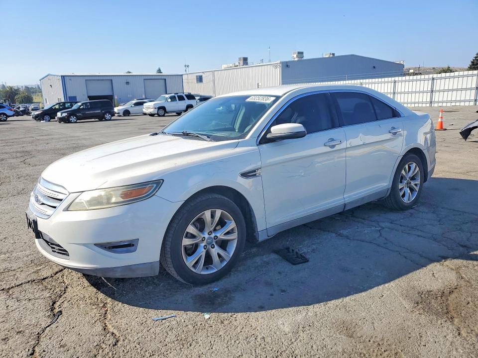 63252836 :رقم المزاد ، 1FAHP2EW5AG158260 vin ، 2010 Ford Taurus مزاد بيع