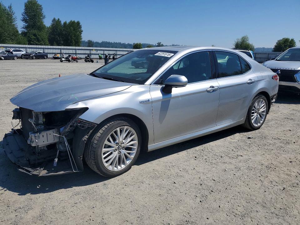 Auction sale of the 2018 Toyota Camry Hybrid, vin: 4T1B21HK8JU502856, lot number: 62291616