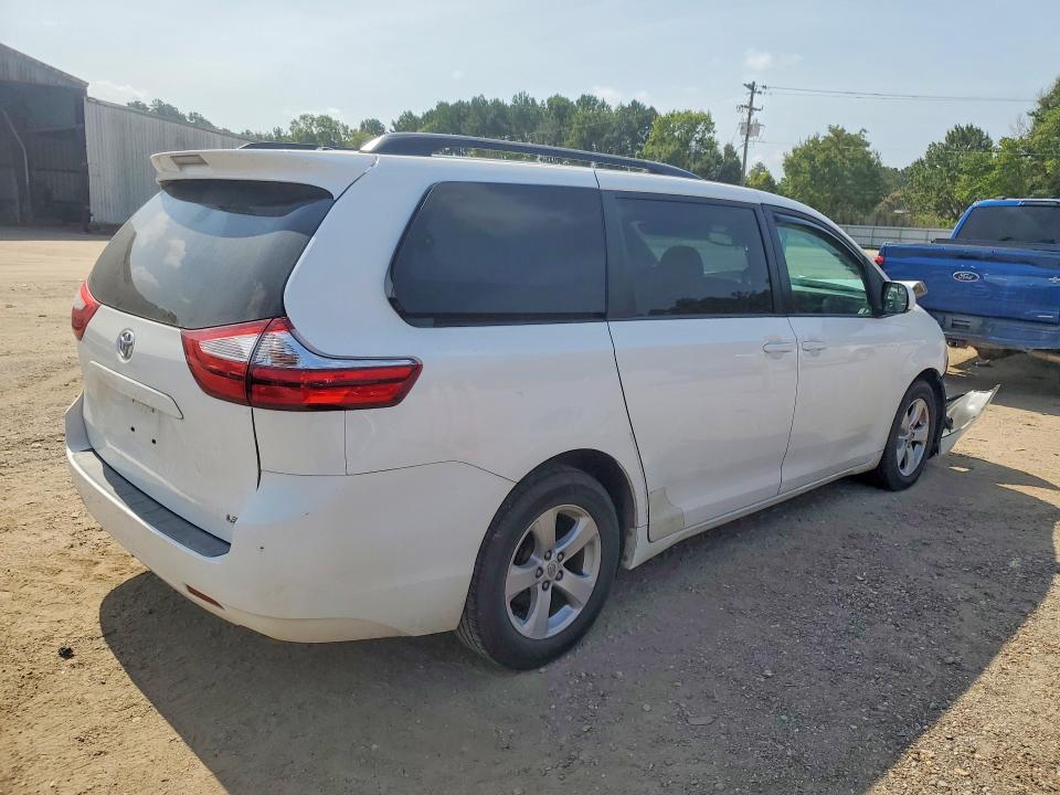 Продажа на аукционе авто 2017 Toyota Sienna, vin: 5TDKZ3DC1HS799543, номер лота: 62939776