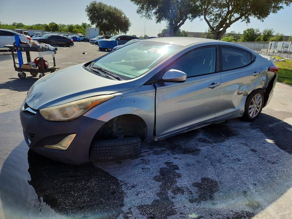 59685546 :رقم المزاد ، KMHDH4AE6FU351939 vin ، 2015 Hyundai Elantra مزاد بيع