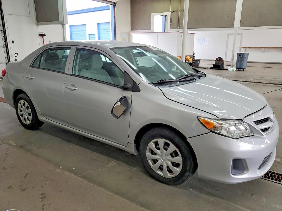 61940746 :رقم المزاد ، 2T1BU4EE2DC962319 vin ، 2013 Toyota Corolla مزاد بيع