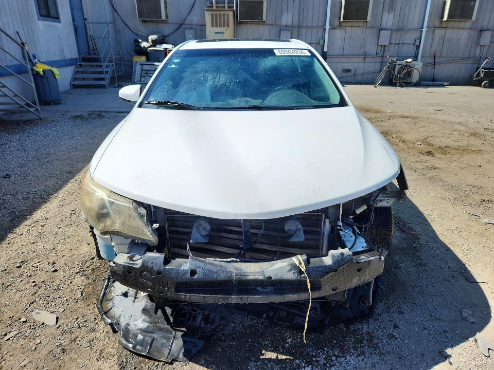 2014 Toyota Camry მანქანა იყიდება აუქციონზე, vin: 4T1BF1FK9EU760767, აუქციონის ნომერი: 60504936
