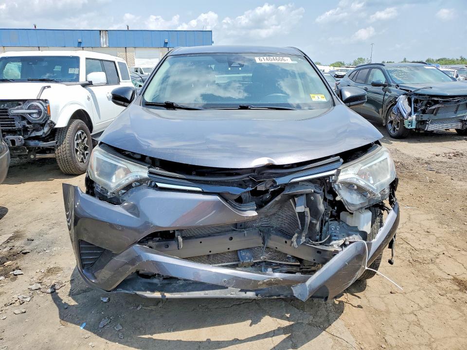 Продаж на аукціоні авто 2018 Toyota Rav4, vin: JTMBFREV3JJ216517, номер лоту: 61404606