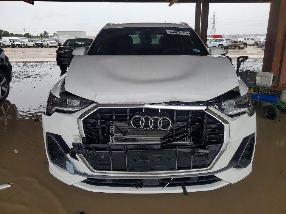 Продаж на аукціоні авто 2025 Audi Q3, vin: WA1DECF38S1030828, номер лоту: 60809426