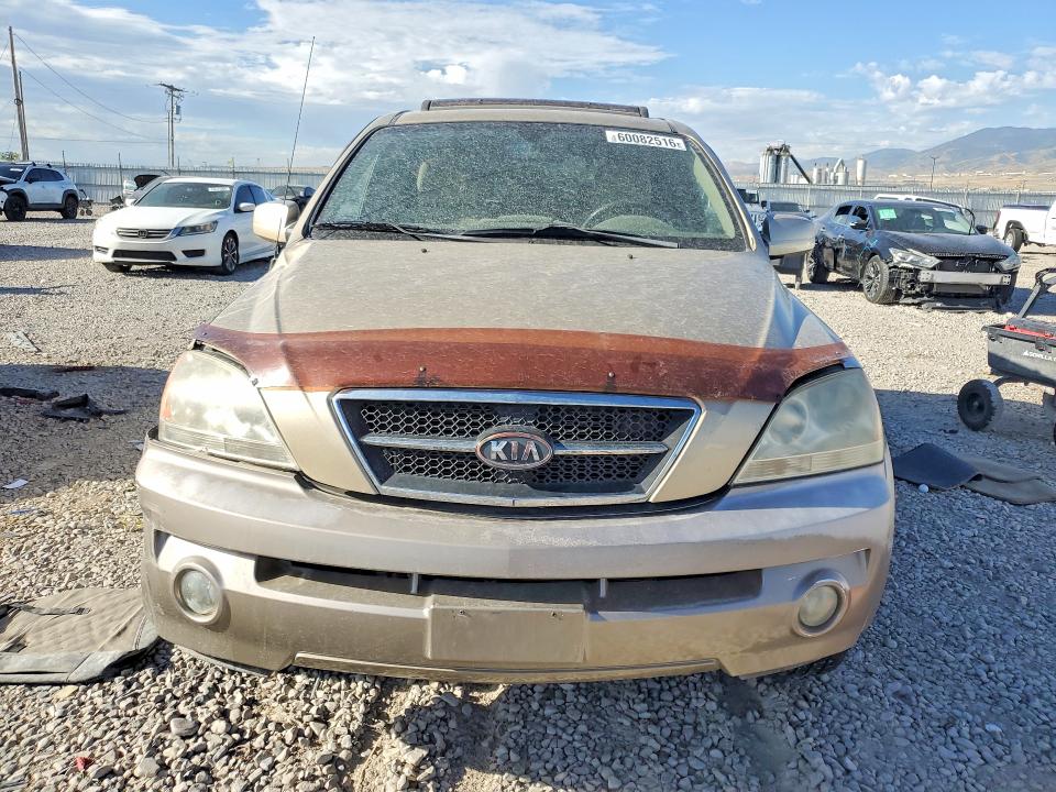 2003 Kia Sorento მანქანა იყიდება აუქციონზე, vin: KNDJC733635131760, აუქციონის ნომერი: 60082516