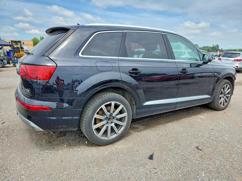 59697596 :رقم المزاد ، WA1VAAF76JD020187 vin ، 2018 Audi Q7 مزاد بيع