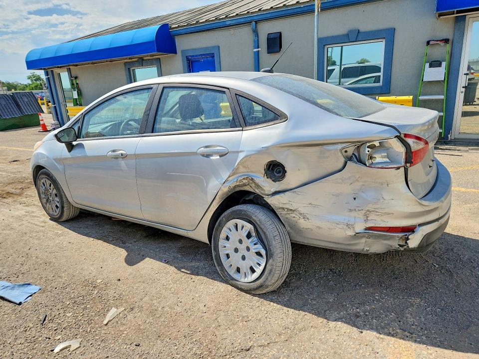 60501876 :رقم المزاد ، 3FADP4AJ1JM142678 vin ، 2018 Ford Fiesta مزاد بيع