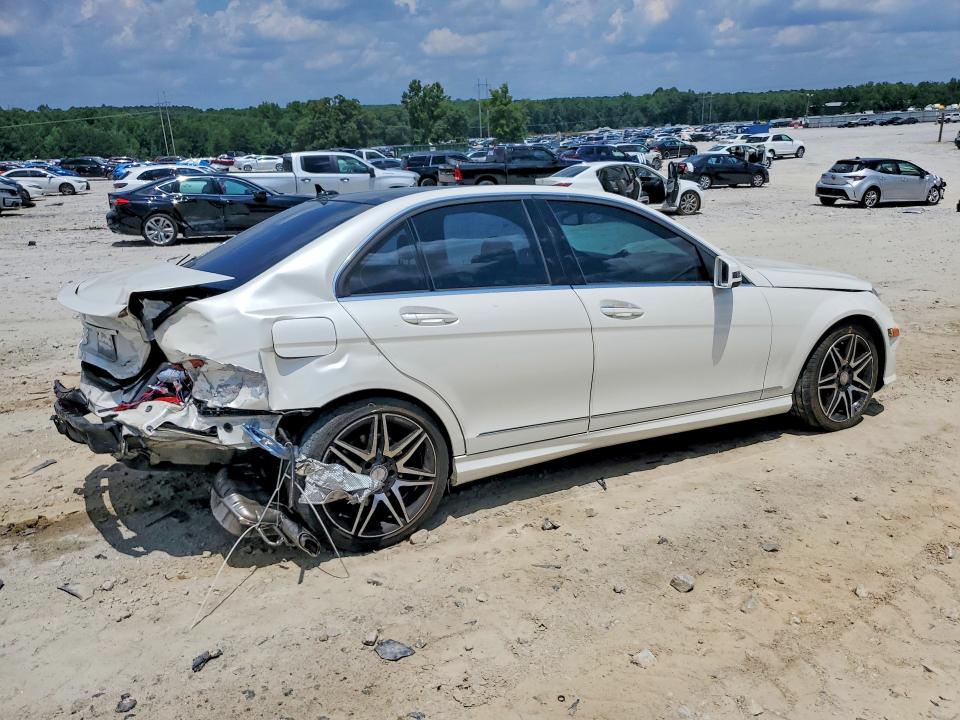 59667696 :رقم المزاد ، WDDGF5HB1EA913972 vin ، 2014 Mercedes-benz C مزاد بيع