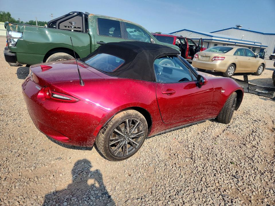 62446176 :رقم المزاد ، JM1NDAD73R0604730 vin ، 2024 Mazda Mx-5 Miata مزاد بيع