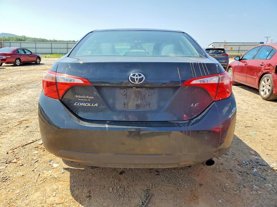 85978905 :رقم المزاد ، 2T1BURHE5JC046738 vin ، 2018 Toyota Corolla مزاد بيع