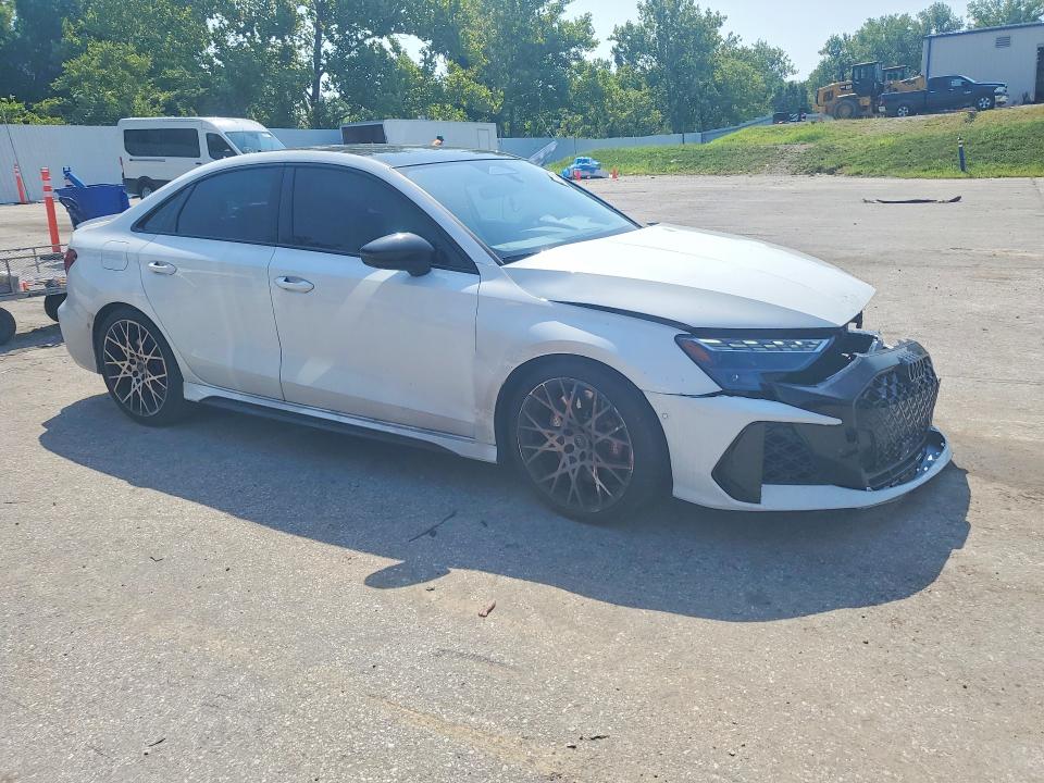 Продажа на аукционе авто 2026 Audi Rs3, vin: WUAGWDGY3TA902160, номер лота: 62165126