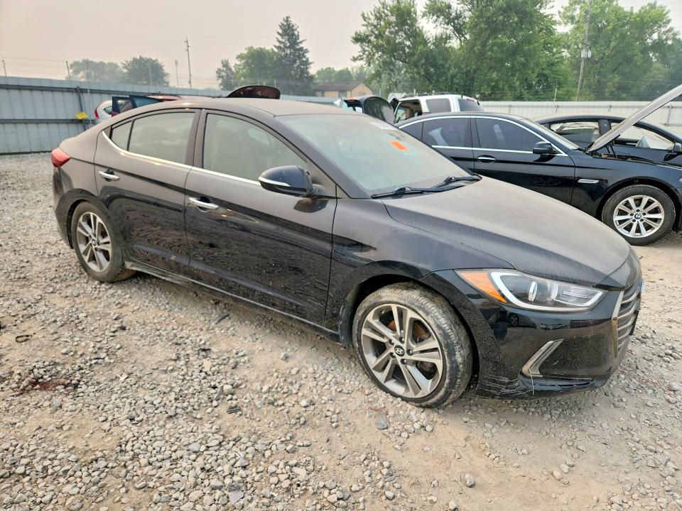 61506796 :رقم المزاد ، 5NPD84LF1HH029202 vin ، 2017 Hyundai Elantra مزاد بيع