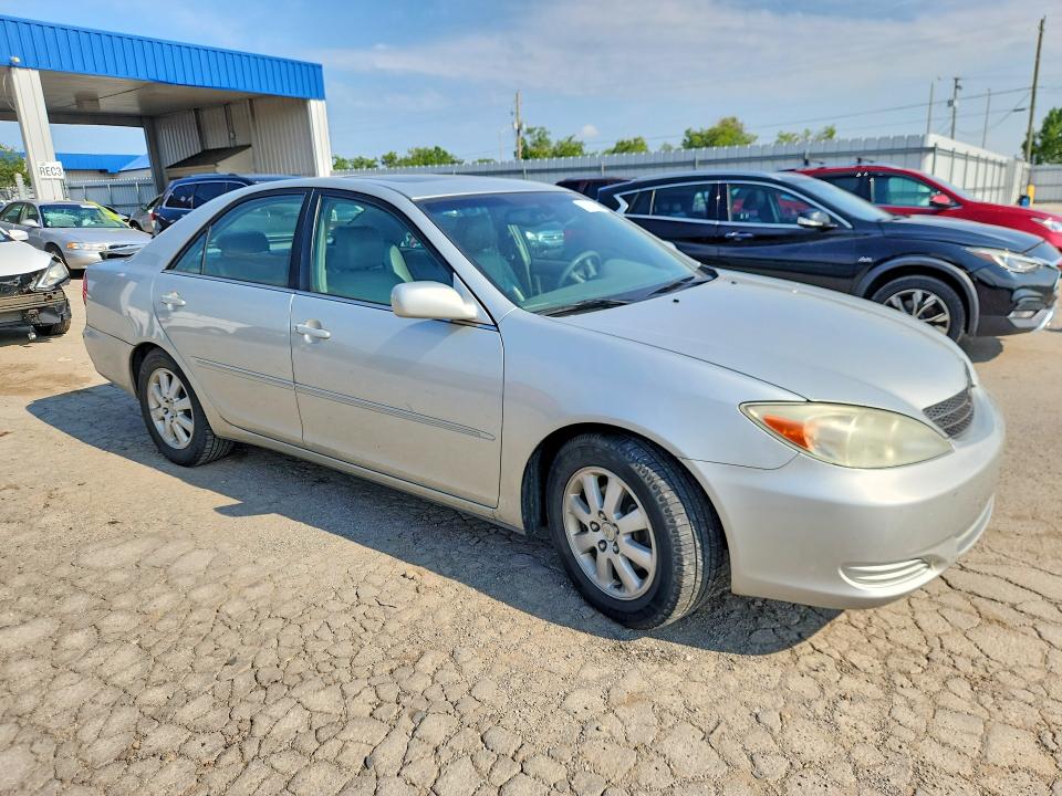 2002 Toyota Camry მანქანა იყიდება აუქციონზე, vin: 4T1BF30K22U506639, აუქციონის ნომერი: 60259506