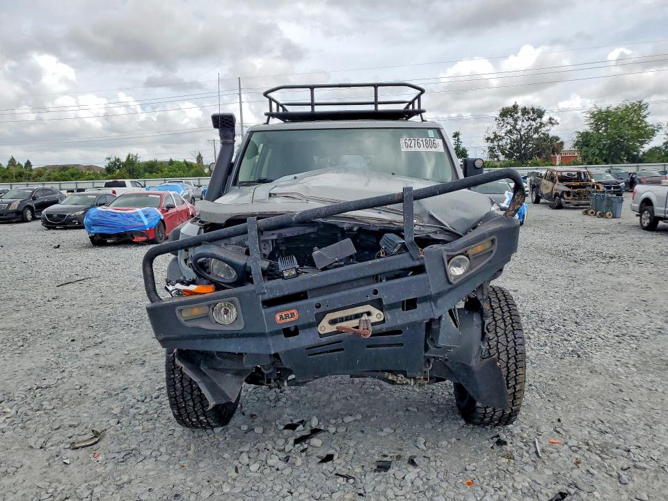 Продаж на аукціоні авто 2013 Toyota Fj Cruiser, vin: JTEBU4BF8DK156105, номер лоту: 62761806