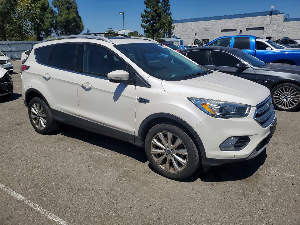 Продаж на аукціоні авто 2017 Ford Escape, vin: 1FMCU9JD2HUA51216, номер лоту: 60079716