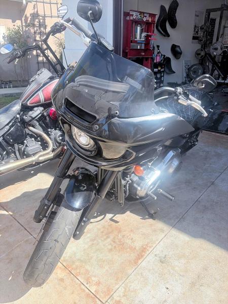 62463486 :رقم المزاد ، 1HD1YXZ23RB013772 vin ، 2024 Harley-davidson Fxlrst مزاد بيع