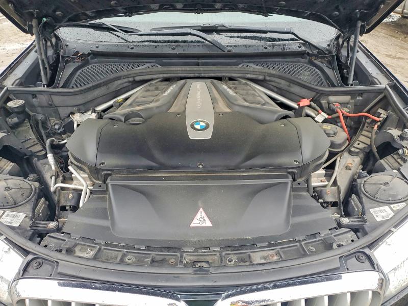 62672276 :رقم المزاد ، 5UXKR6C51F0J76104 vin ، 2015 Bmw X5 مزاد بيع