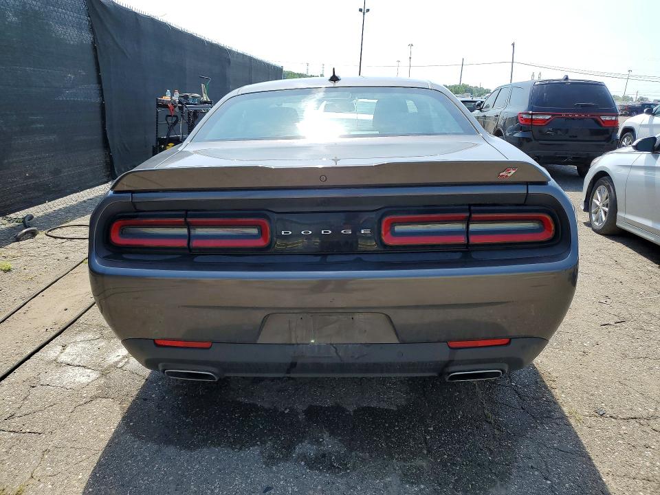 60870096 :رقم المزاد ، 2C3CDZGG8JH162176 vin ، 2018 Dodge Challenger مزاد بيع