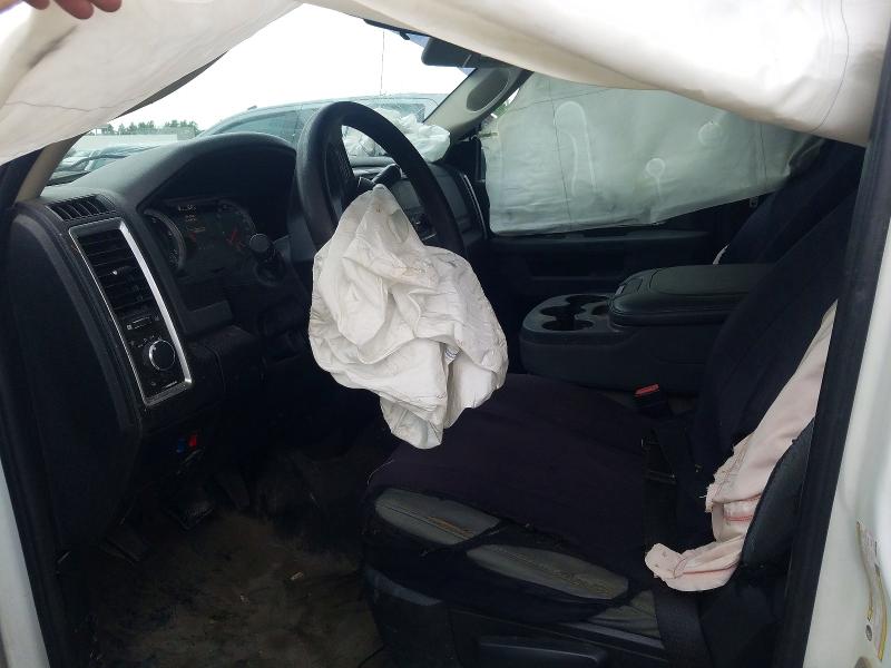 60370246 :رقم المزاد ، 3C6UR5JL6EG201926 vin ، 2014 Ram 2500 مزاد بيع