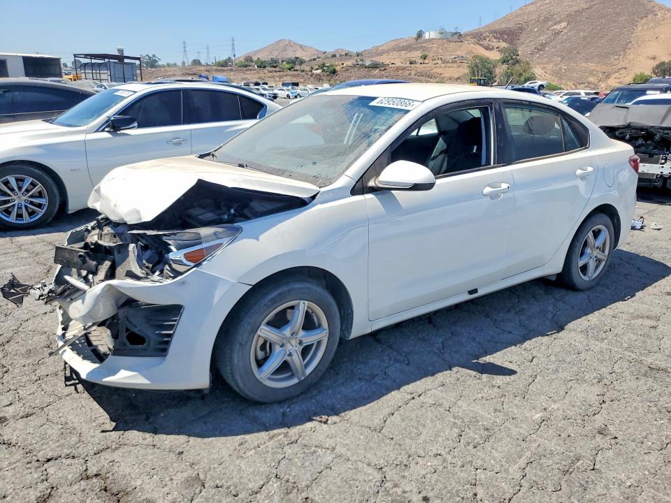 62950866 :رقم المزاد ، 3KPA24AD1NE462850 vin ، 2022 Kia Rio مزاد بيع