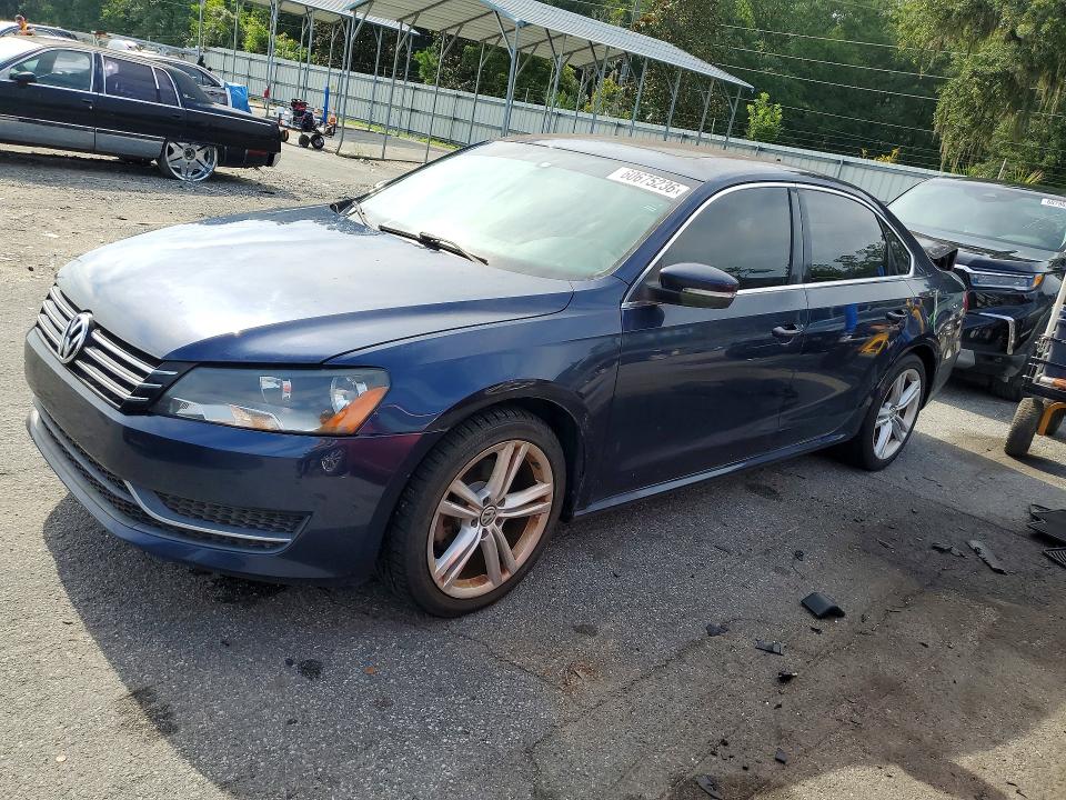 60675236 :رقم المزاد ، 1VWBH7A31EC013667 vin ، 2014 Volkswagen Passat مزاد بيع