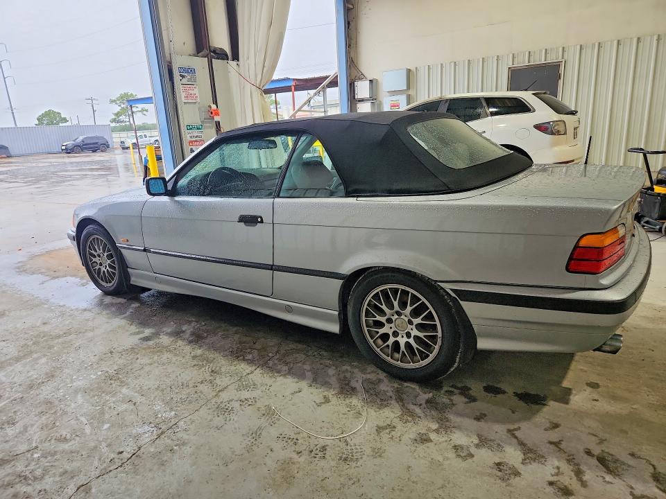 1998 Bmw 323 მანქანა იყიდება აუქციონზე, vin: WBABJ8322WEM21728, აუქციონის ნომერი: 60861896