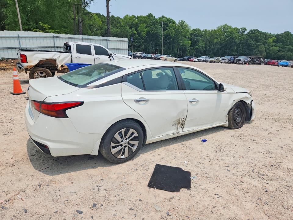 60378166 :رقم المزاد ، 1N4BL4BV9KC102257 vin ، 2019 Nissan Altima مزاد بيع