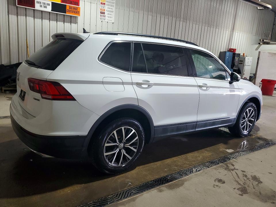 62242096 :رقم المزاد ، 3VV2B7AXXKM192410 vin ، 2019 Volkswagen Tiguan مزاد بيع