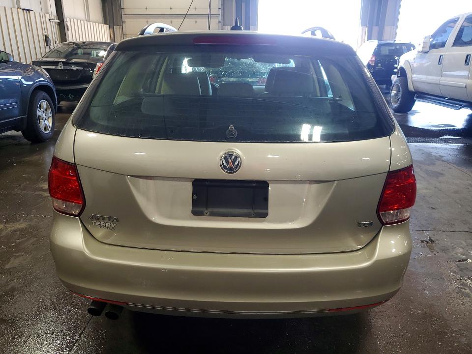 60869596 :رقم المزاد ، 3VWPL7AJ5DM643899 vin ، 2013 Volkswagen Jetta مزاد بيع