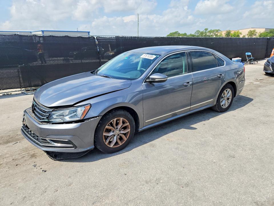 2017 Volkswagen Passat მანქანა იყიდება აუქციონზე, vin: 1VWAT7A32HC040777, აუქციონის ნომერი: 61676386