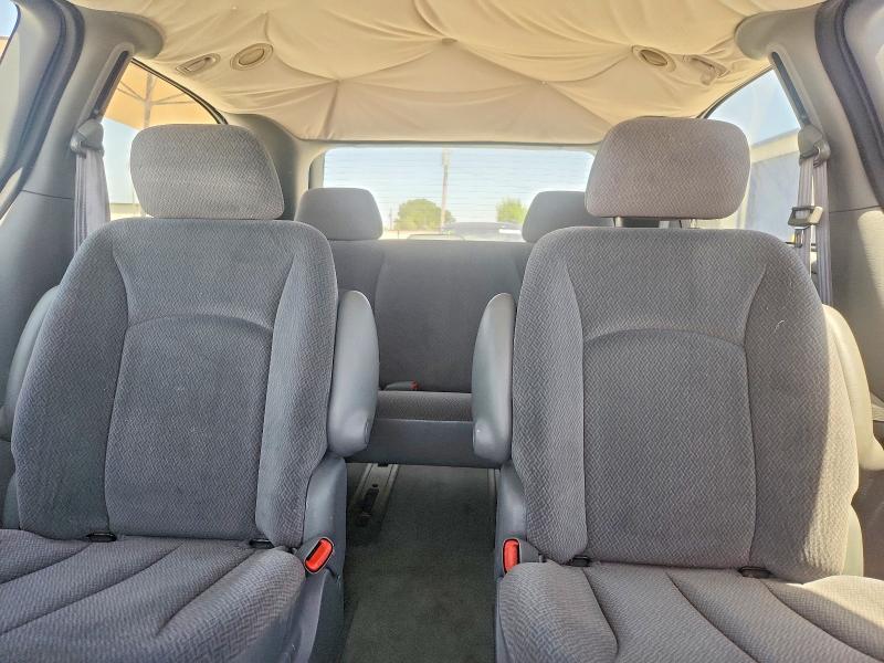 2004 Chrysler Town & Country მანქანა იყიდება აუქციონზე, vin: 2C4GP44R64R540457, აუქციონის ნომერი: 60515236