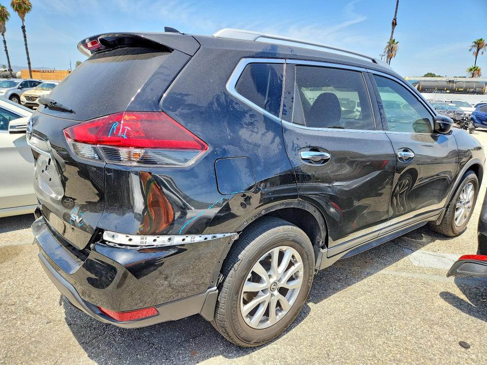 2018 Nissan Rogue მანქანა იყიდება აუქციონზე, vin: KNMAT2MT2JP607862, აუქციონის ნომერი: 62465316
