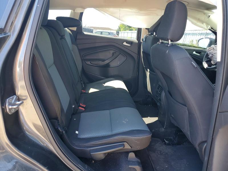 62538856 :رقم المزاد ، 1FMCU0GD1JUC91849 vin ، 2018 Ford Escape مزاد بيع