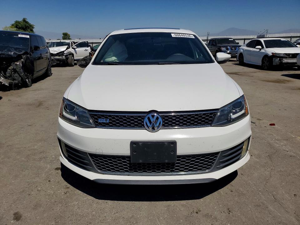 60840536 :رقم المزاد ، 3VW4A7AJ0DM412370 vin ، 2013 Volkswagen Jetta مزاد بيع