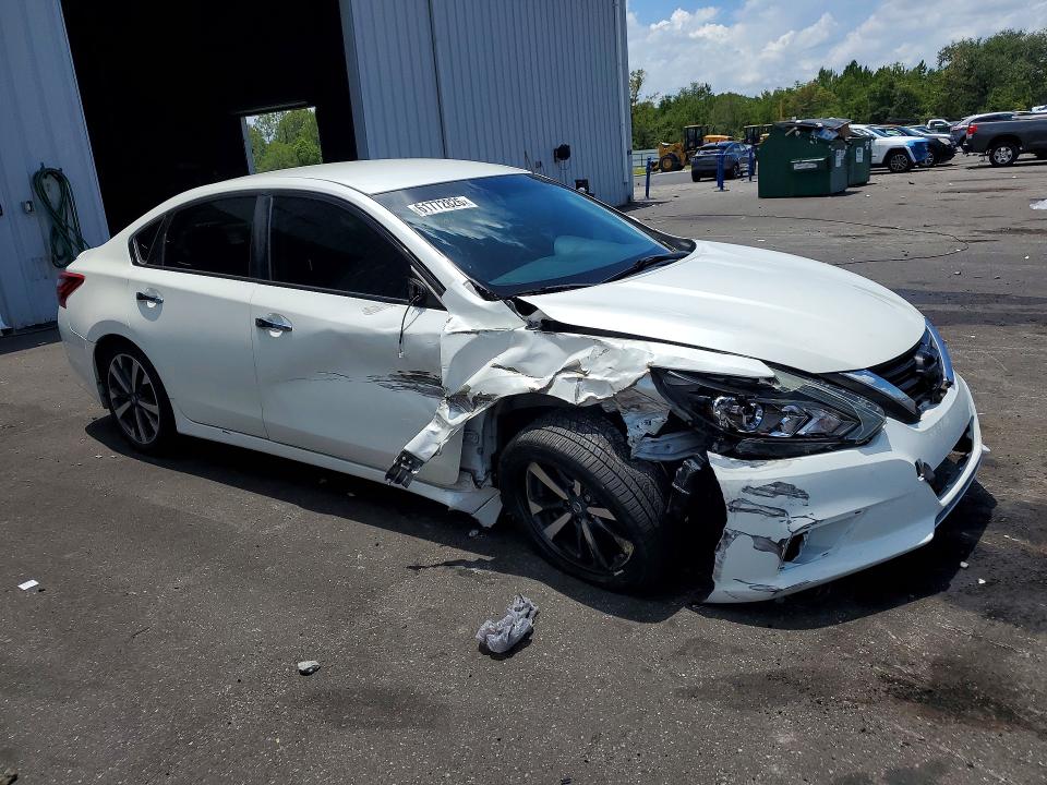Продаж на аукціоні авто 2017 Nissan Altima, vin: 1N4AL3AP4HC485476, номер лоту: 61772826