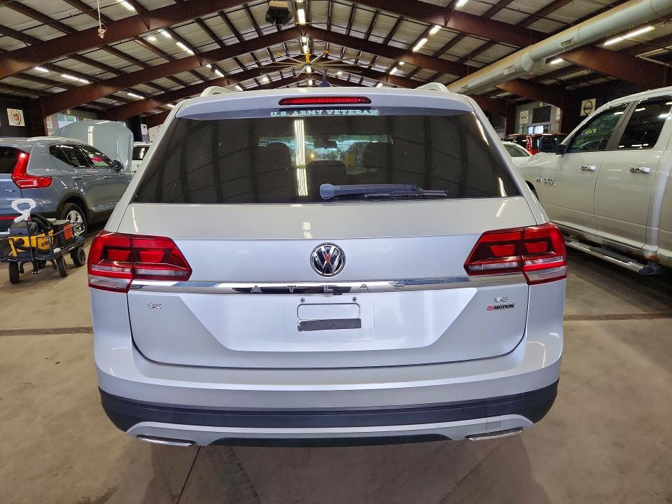 Продаж на аукціоні авто 2018 Volkswagen Atlas, vin: 1V2KR2CAXJC574991, номер лоту: 62282196