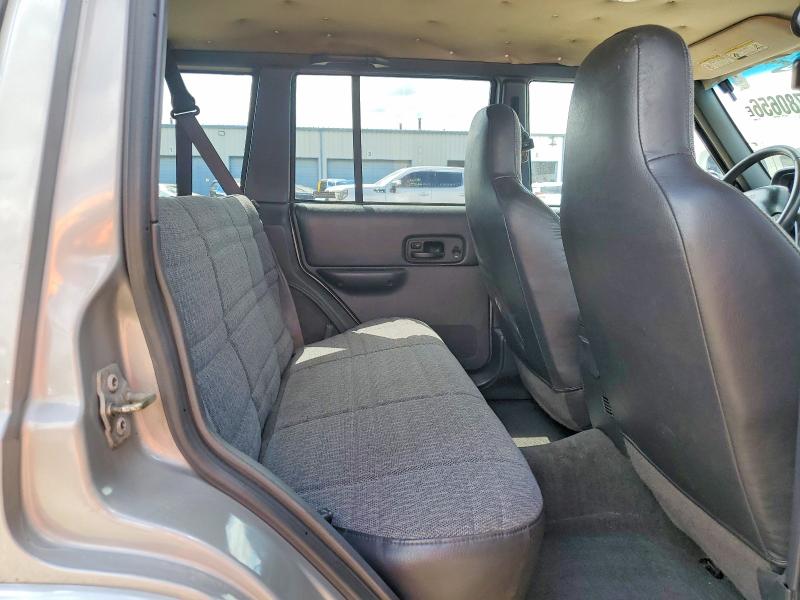 Продаж на аукціоні авто 2001 Jeep Cherokee, vin: 1J4FF48S91L539801, номер лоту: 61780656